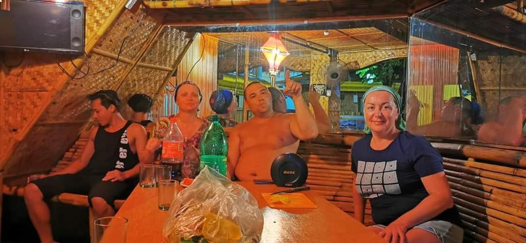 Hotel Bambooze Hauz Balabag  Esterno foto